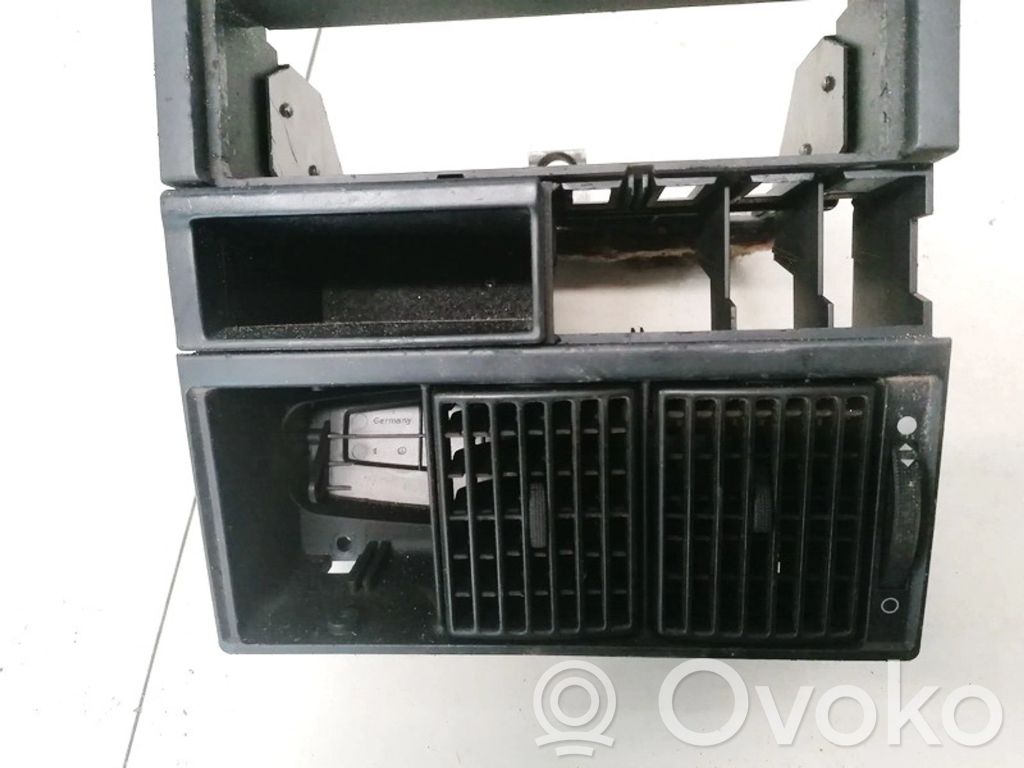 Audi 80 90 S2 B4 Grilă ventilație centrală 
