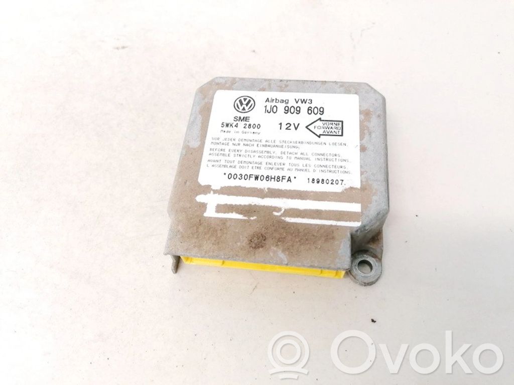 Volkswagen Golf IV Unitate/modul de comandă airbaguri 