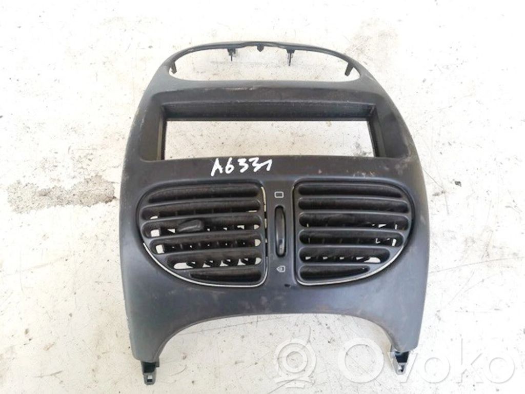 Peugeot 206 Otros repuestos del interior 