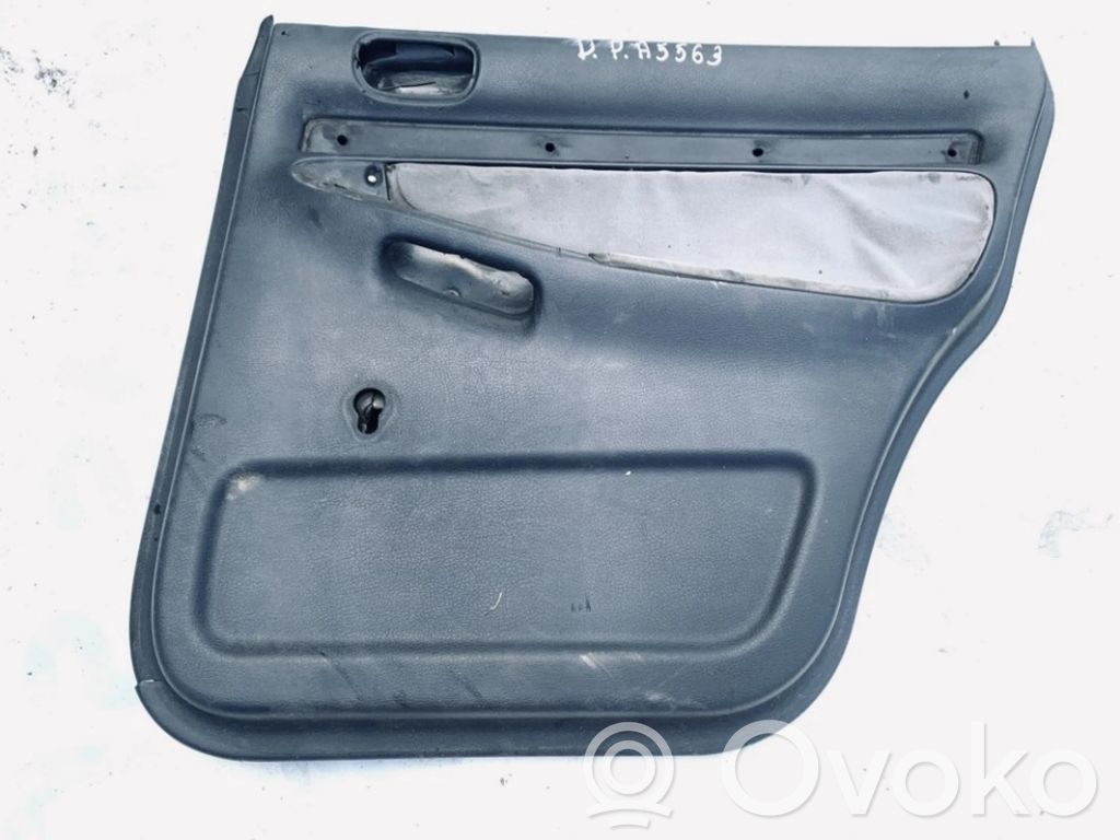 Audi A4 S4 B5 8D Moldura del tarjetero de la puerta trasera