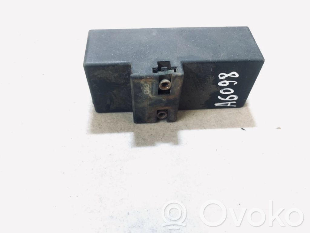 Skoda Fabia Mk1 (6Y) Jäähdytyspuhaltimen rele 