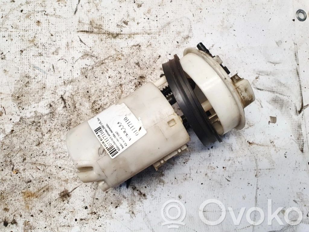 Mitsubishi Carisma Sensor de nivel de combustible 