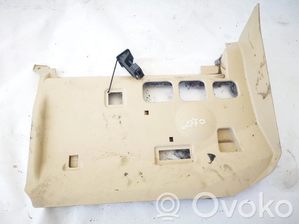 BMW 3 E90 E91 Kita salono detalė 