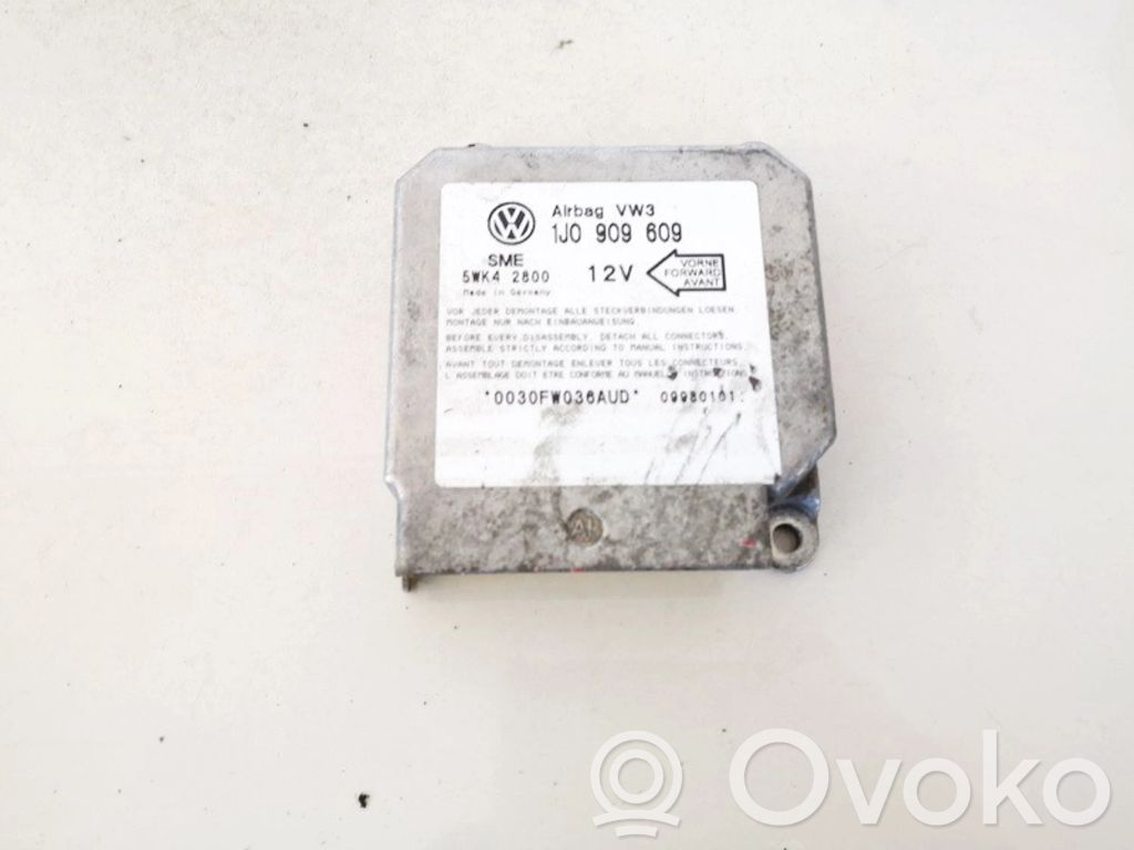 Volkswagen Golf IV Unitate/modul de comandă airbaguri 