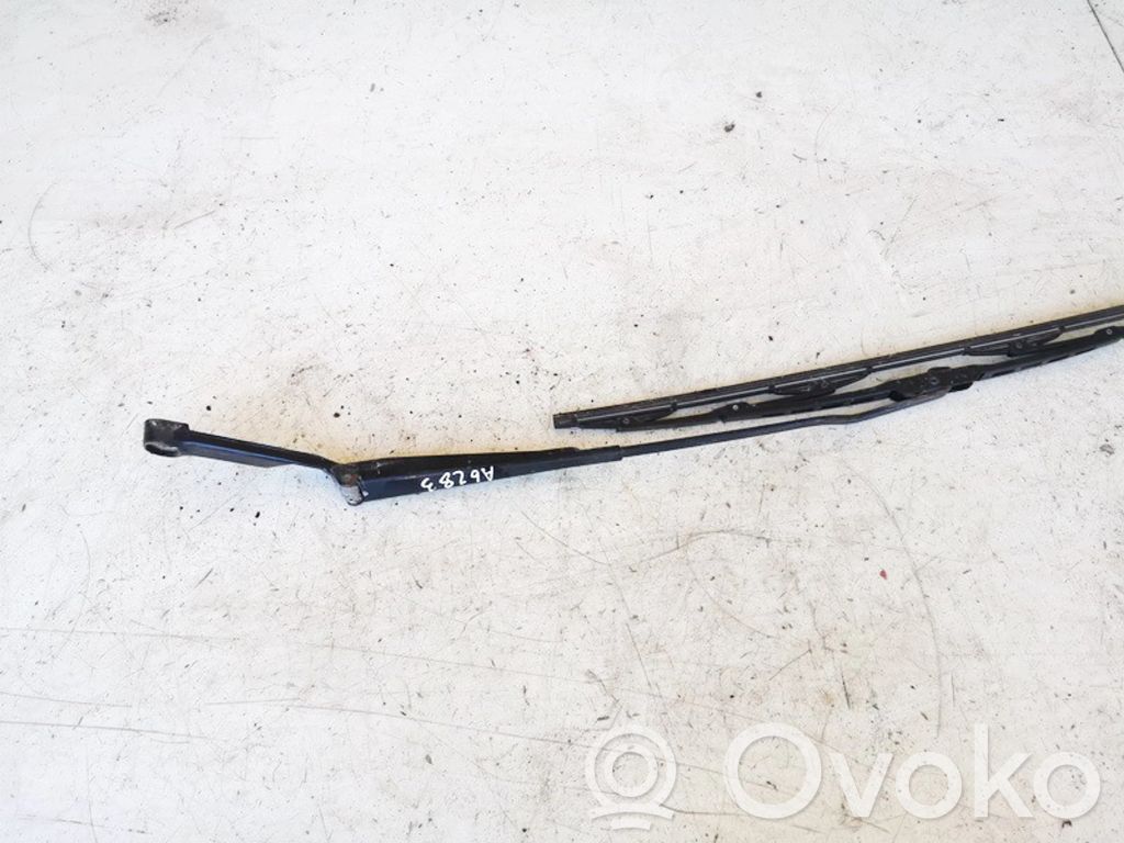 Volkswagen Golf III Brazo del limpiaparabrisas delantero