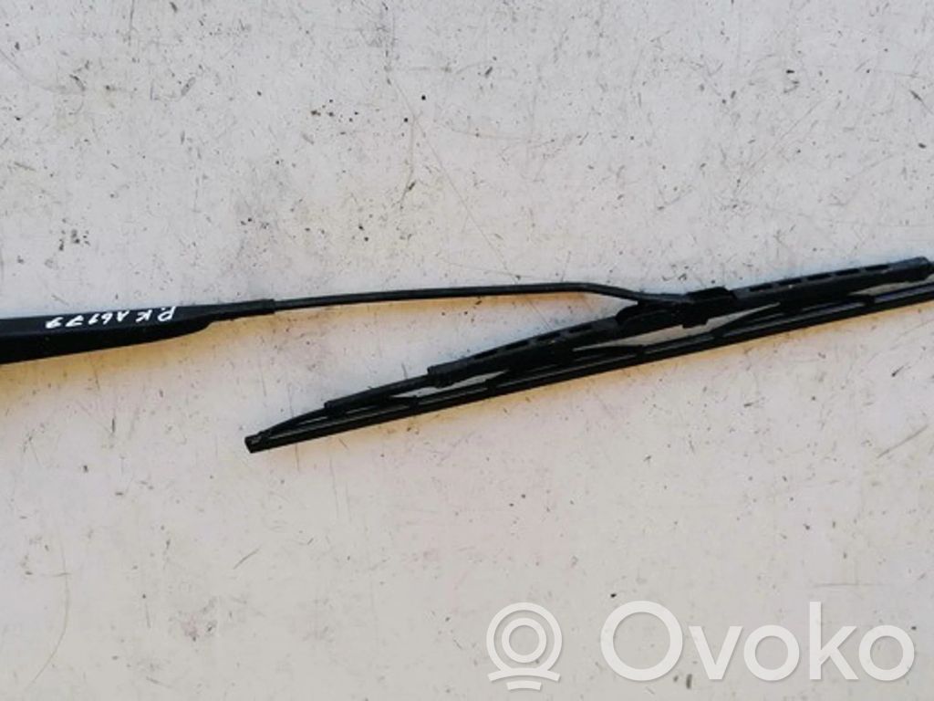 Audi A4 S4 B5 8D Bras d'essuie-glace avant 