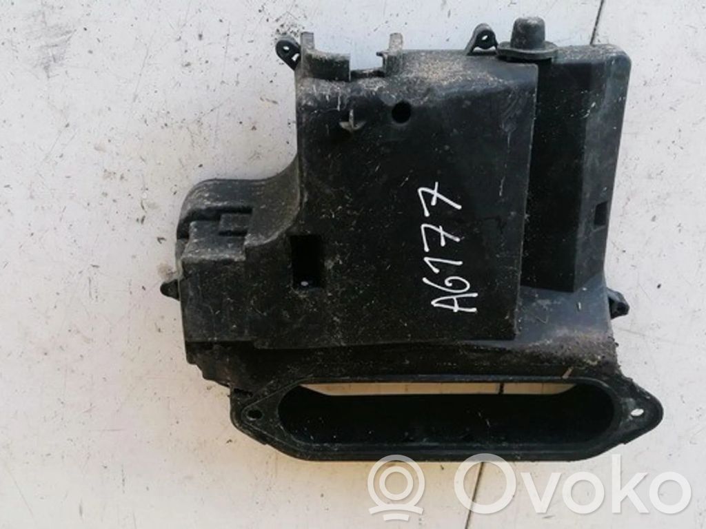 Audi A4 S4 B5 8D Luftfilterkasten 