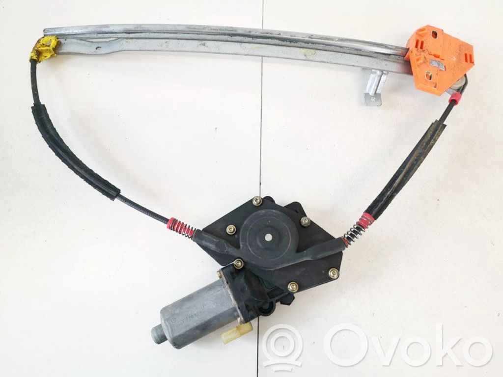 Ford Fiesta Elektryczny podnośnik szyby drzwi bocznych / przesuwnych