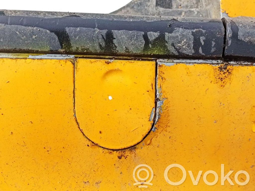 Opel Zafira A Vilkšanas āķa vāciņš bamperī 