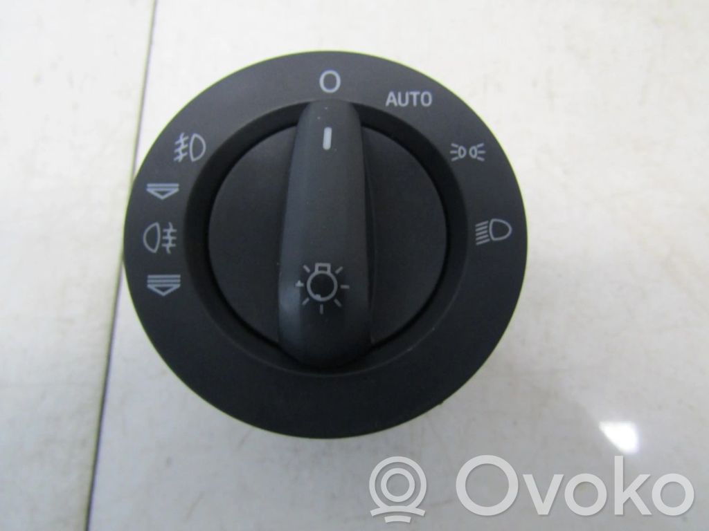 Comutator lumini   4F1941531D,4F1941531D,4F1941531D,F1DT