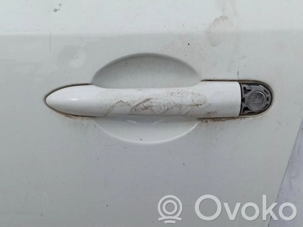 Renault Laguna II Внешняя ручка 