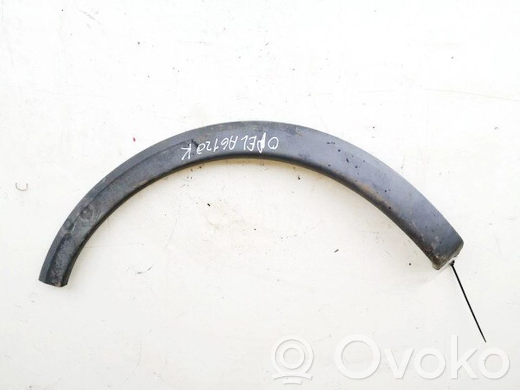Opel Corsa C Moldura de la aleta trasera