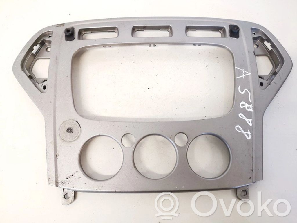 Ford Mondeo MK IV Altra parte interiore 