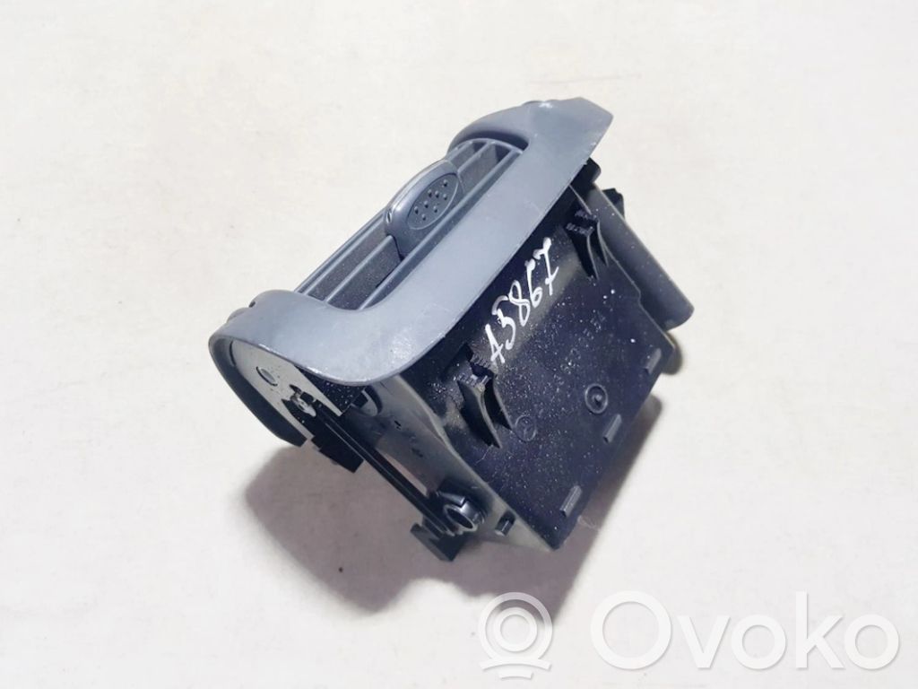 Mercedes-Benz C W203 Griglia di ventilazione centrale cruscotto