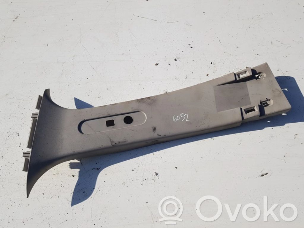 Renault Clio III Kita salono detalė 