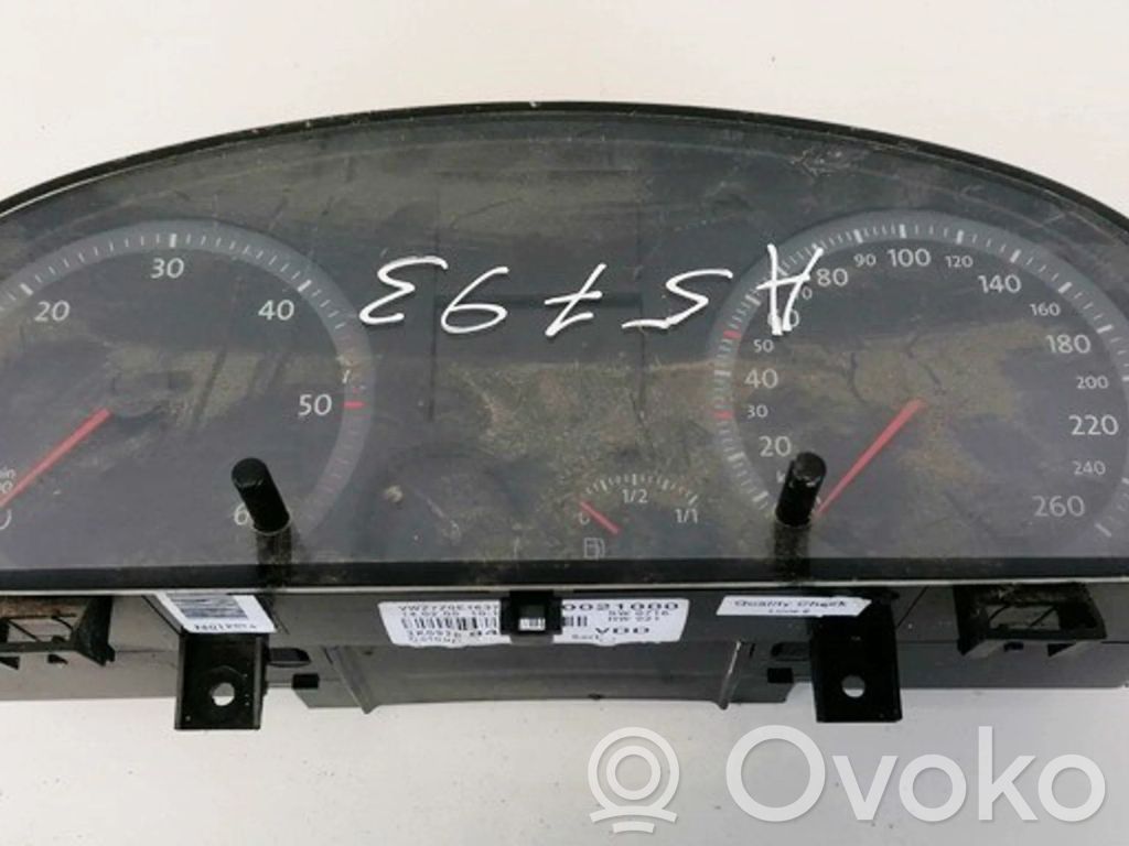 Geschwindigkeitsmesser Cockpit   2K0920841C,V0021000,2K0920841C,V0021000