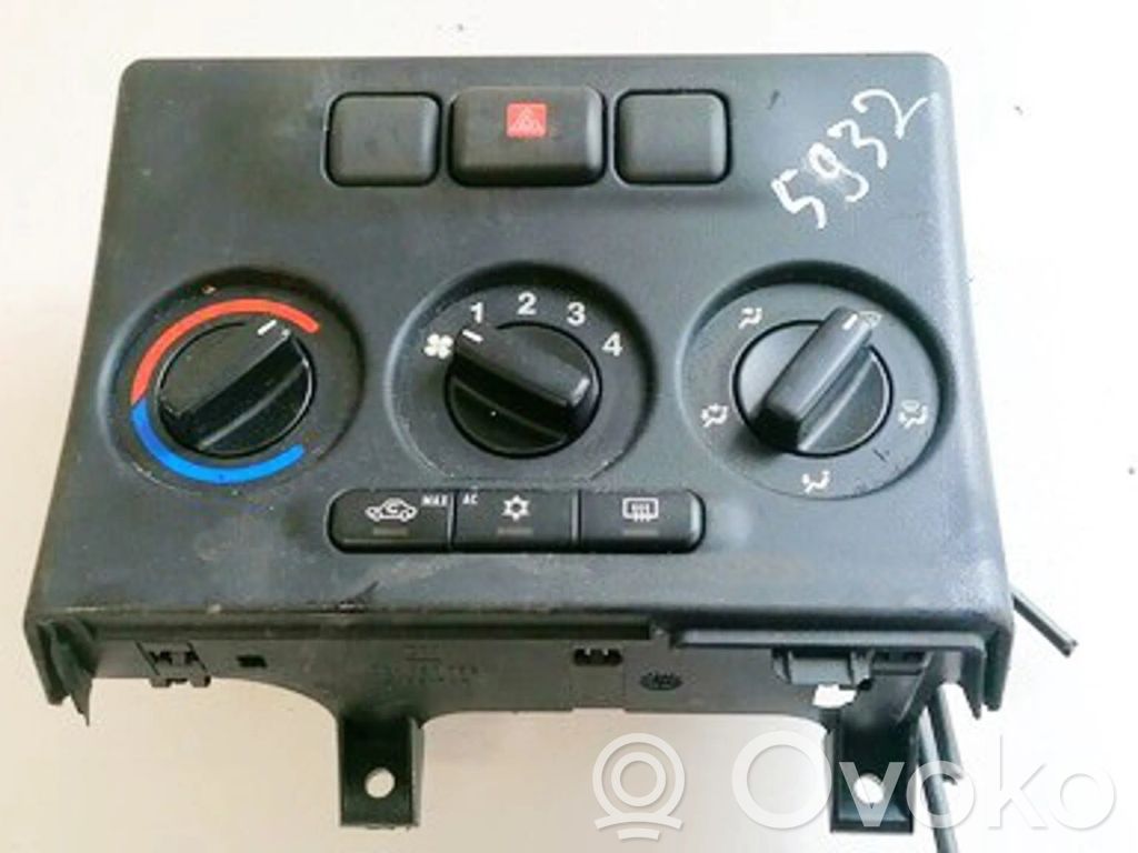 Panel klimatyzacji   56341,359820,359820,56341,56341820
