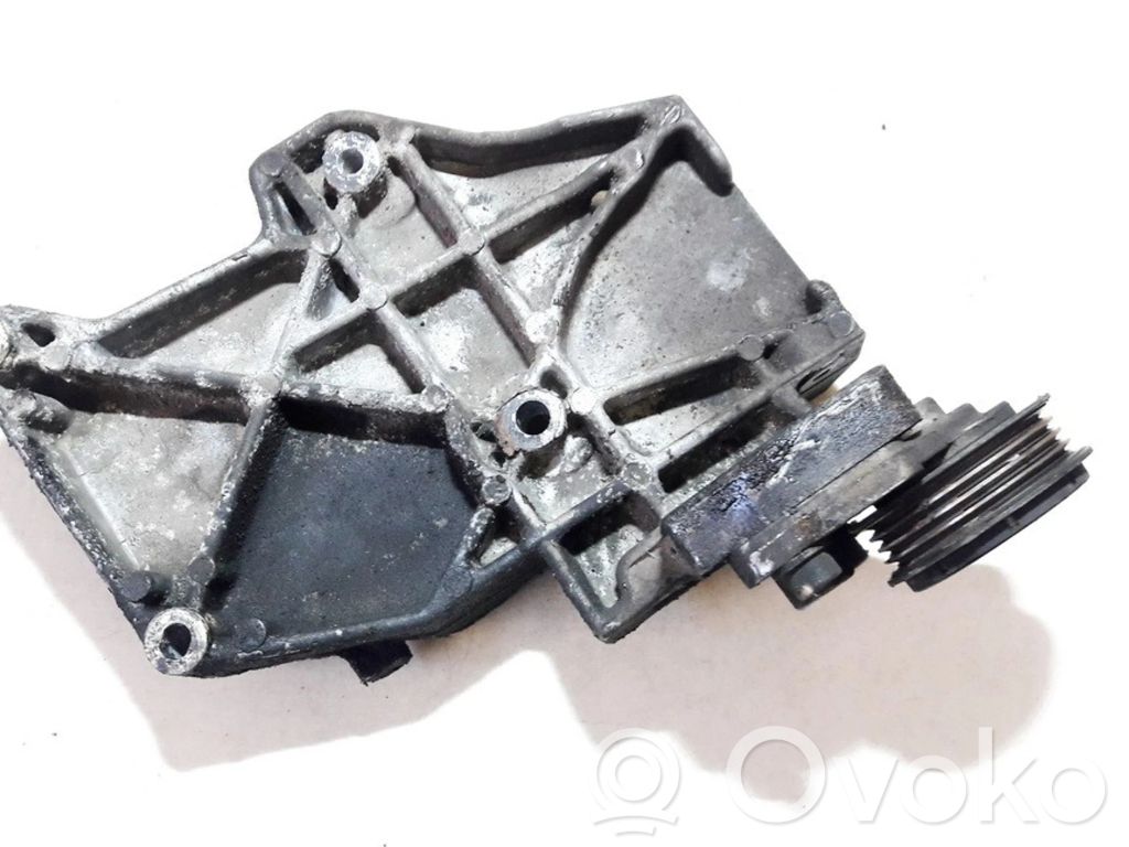 Volkswagen PASSAT B5 Supporto di montaggio del motore (usato)