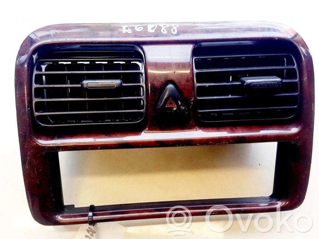 Grille d'aération centrale   SAEPPTD20,SAEPPTD20