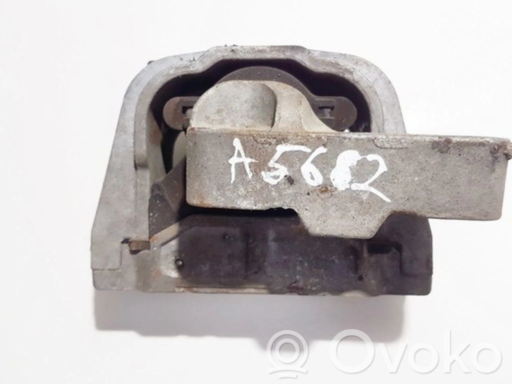 Volkswagen Golf V Suport tampon motor 