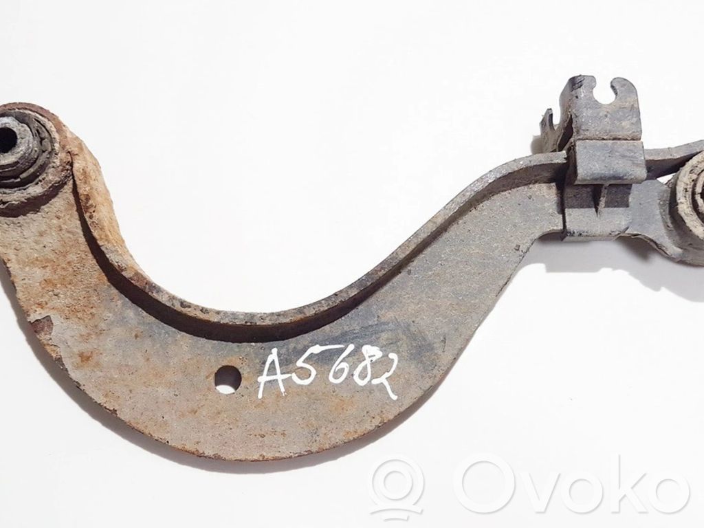 Volkswagen Golf V Braccio di controllo sospensione posteriore superiore/braccio oscillante