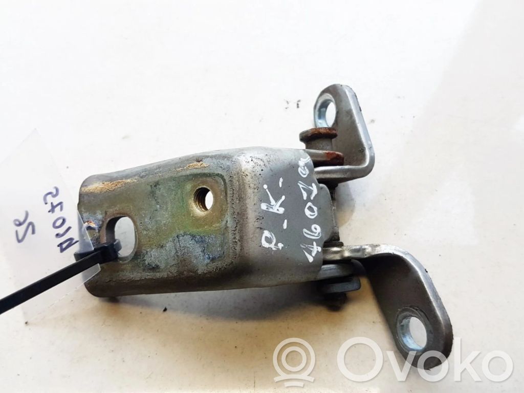 Ford Mondeo Mk III Front door upper hinge 