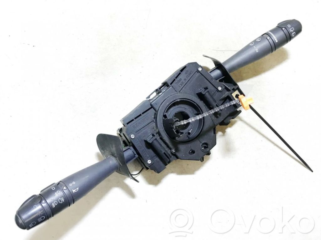 Renault Clio II Wiper turn signal indicator stalk/switch 