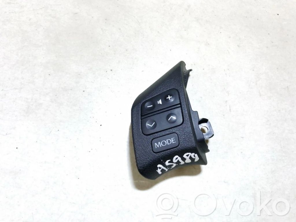 Lexus IS 220D-250-350 Boutons / interrupteurs volant 