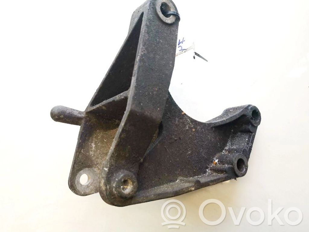 Saab 9-3 Ver2 Moottorin kiinnikekorvake 