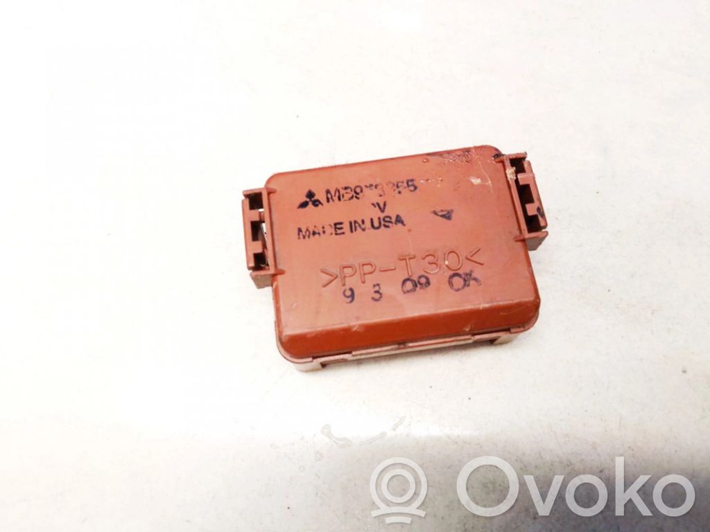 Otras unidades de control/módulos   MB953355,MB953355