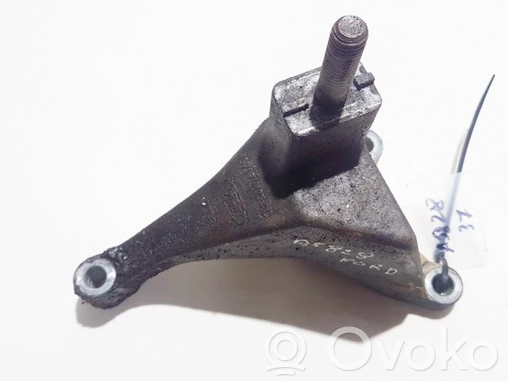 Ford Mondeo Mk III Suport motor