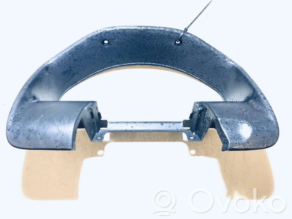 Mazda 323 Moldura del panel 