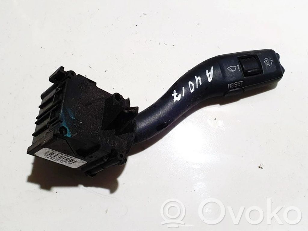 Audi A4 S4 B7 8E 8H Manetă ștergător parbriz 