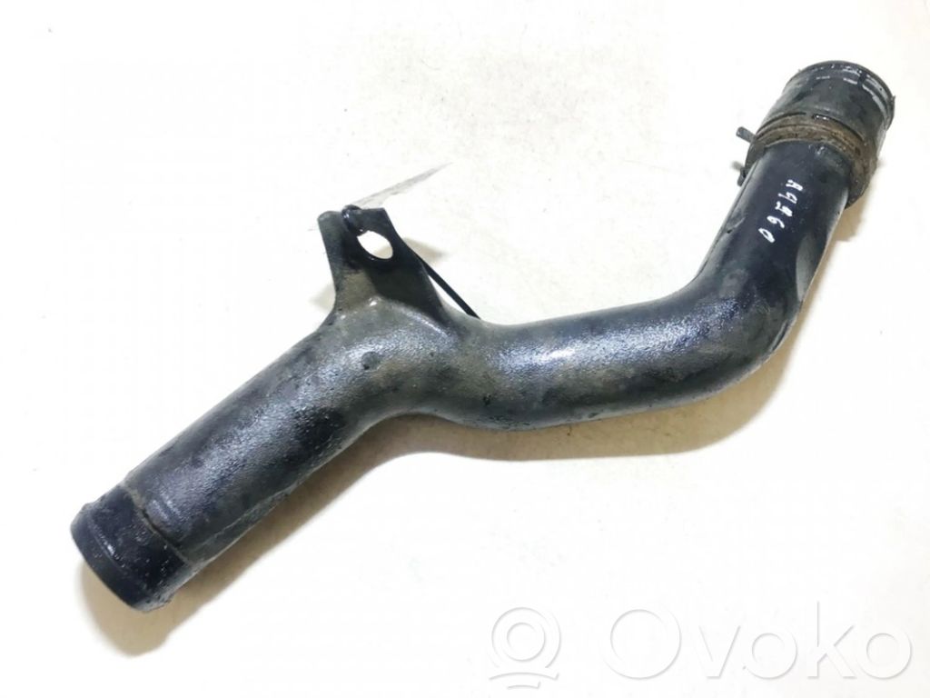Volkswagen PASSAT B4 Furtun/conductă intercooler