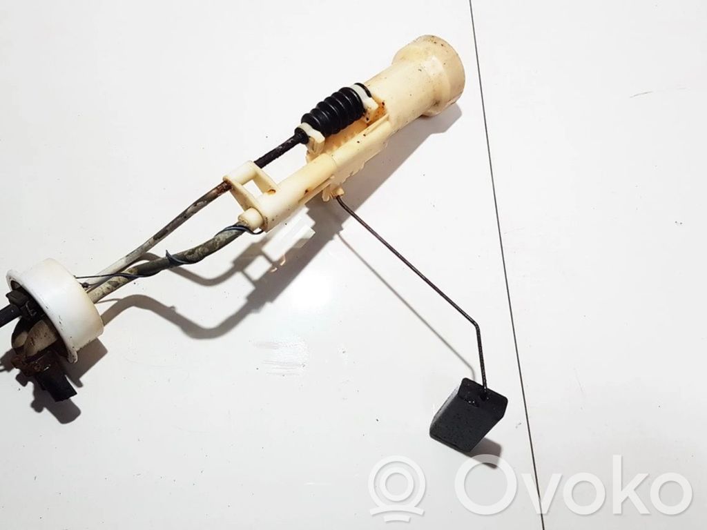 Volkswagen PASSAT B3 Senzor nivel combustibil 
