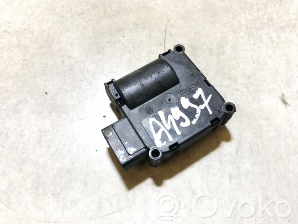 Audi A6 S6 C6 4F Motor/actuator clapetă aer 