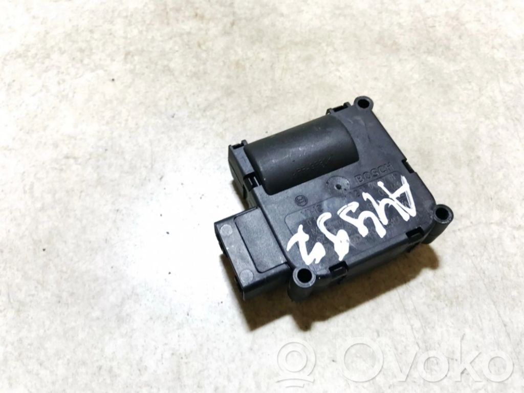 Audi A6 S6 C6 4F Motor/actuator clapetă aer 