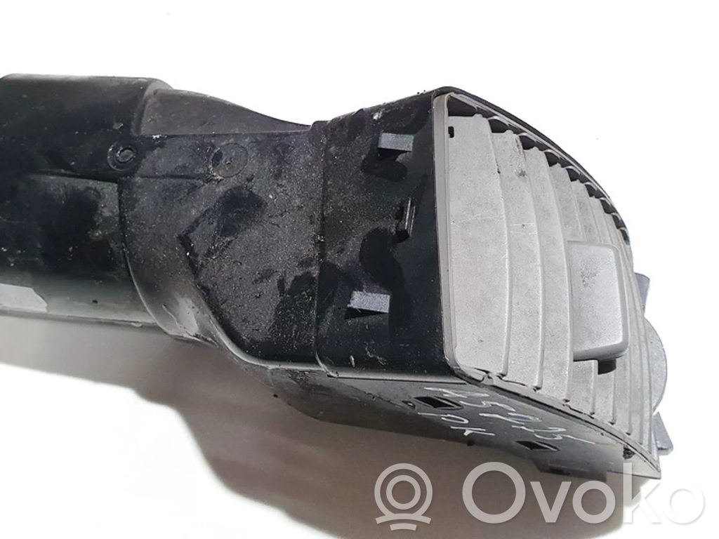 Renault Laguna II Moldura protectora de la rejilla de ventilación lateral del panel