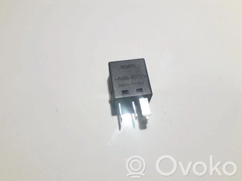 Muu rele   MB953382,V23074,MB953382,V23074