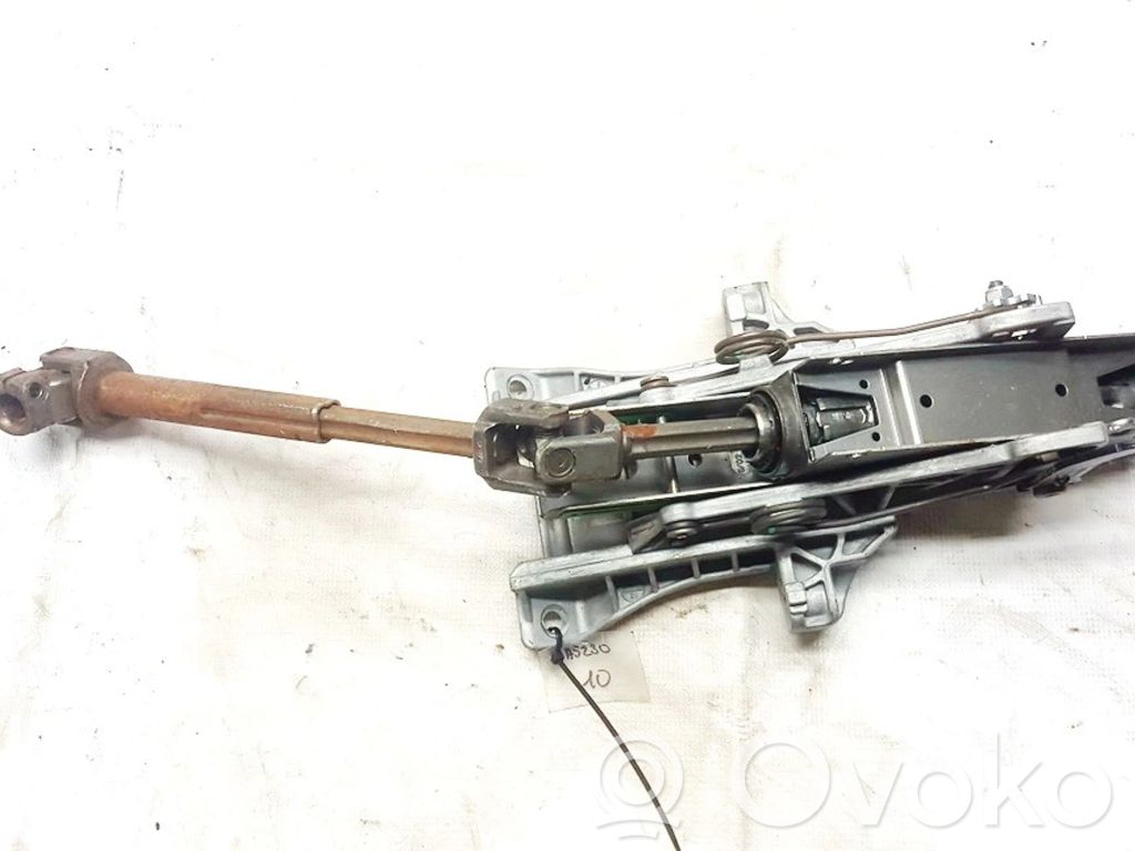 Volvo V50 Steering wheel axle 