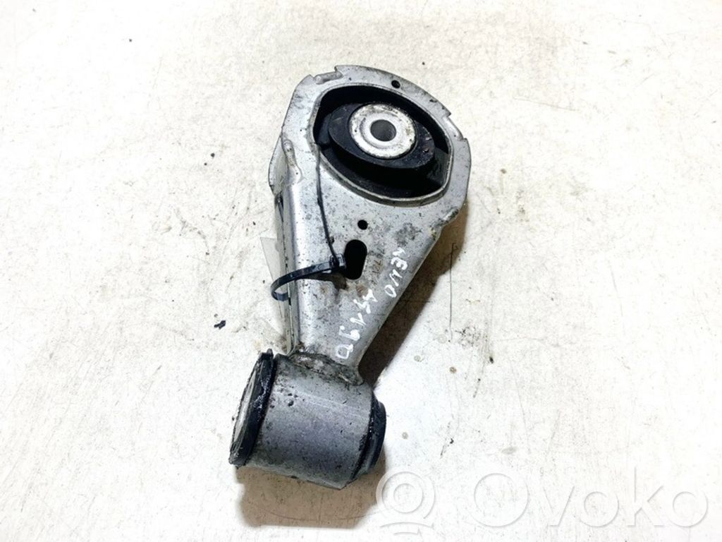 Engine mount bracket   113560012R,113560000R,113560000R,113560012R