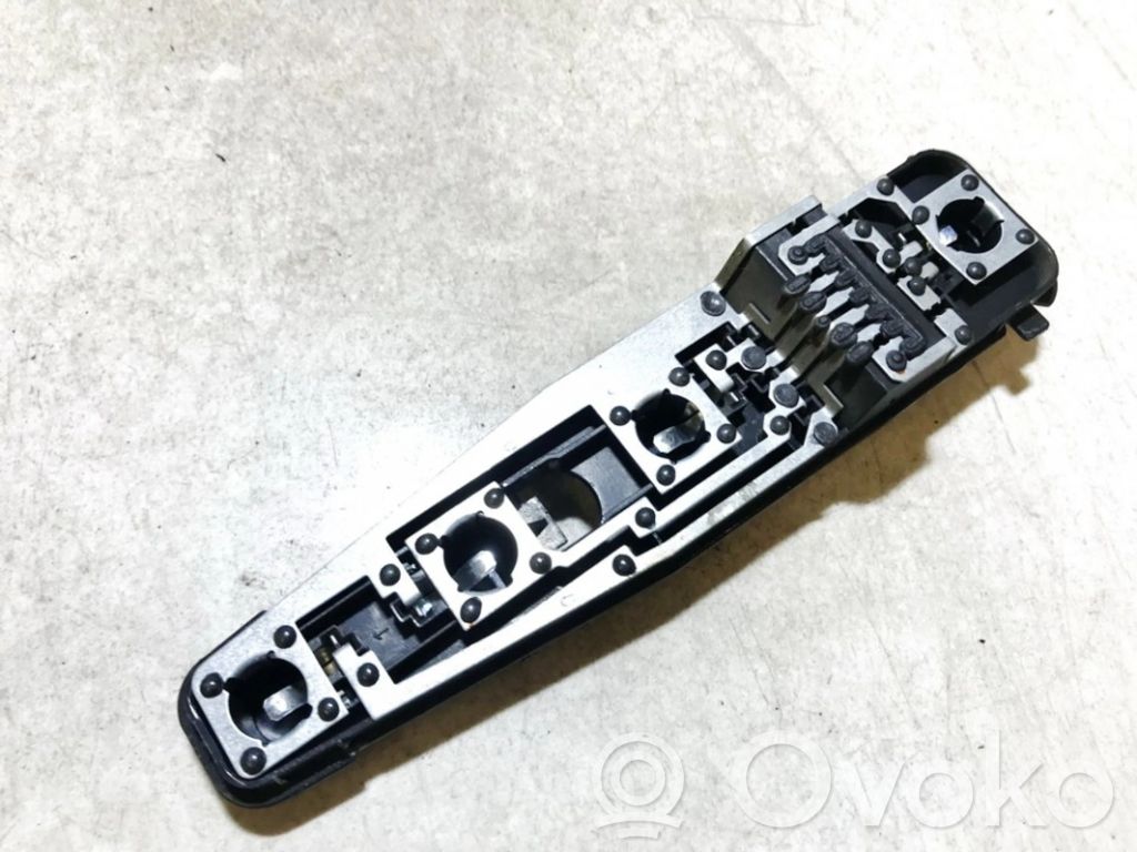 Porte ampoule de feu arrière