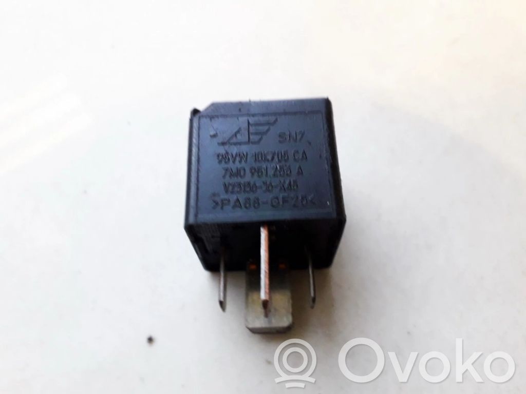 Sonstige Relais   7M0951253A,95VW10K705CA,7M0951253A,95VW10K705CA