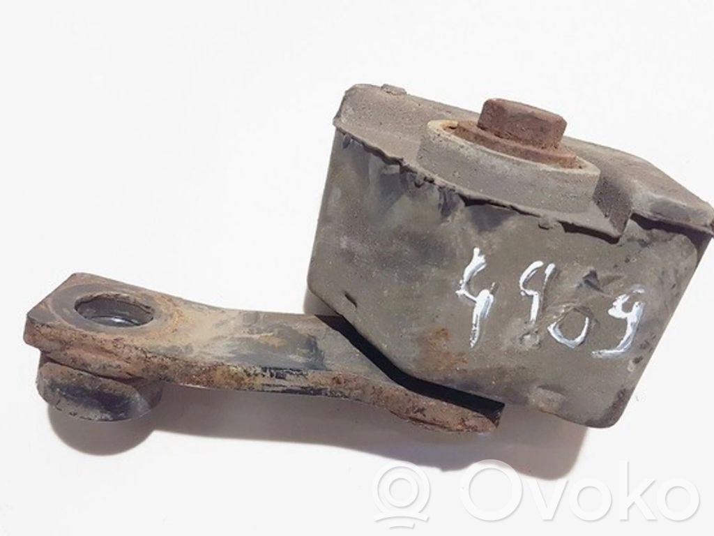Variklio tvirtinimo kronšteinas   50105010,677319302,50105010,677319302