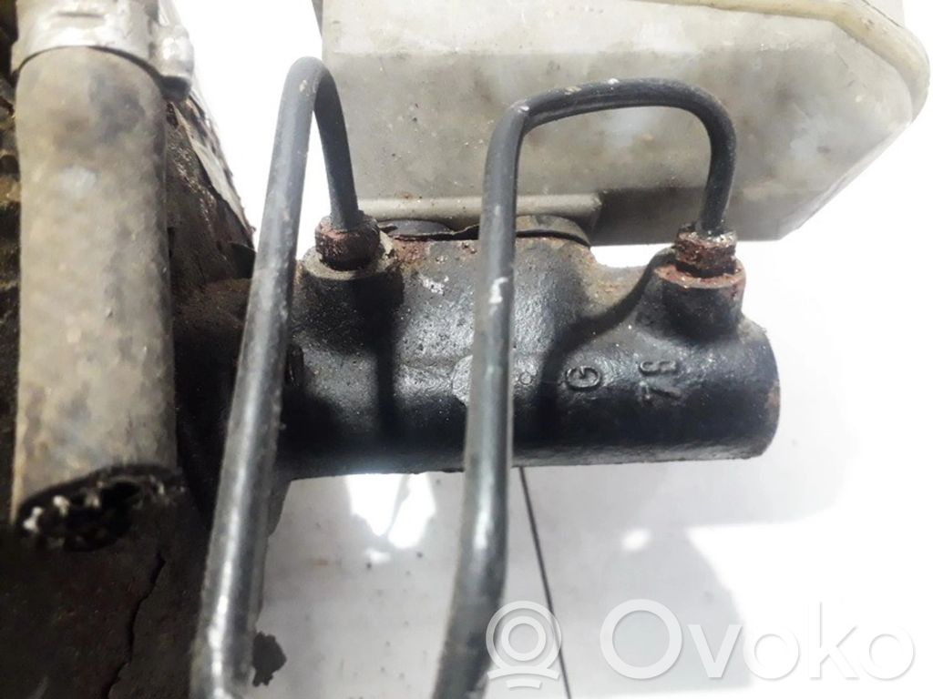 Główny cylinder hamulca   7700828034F,7700828034F