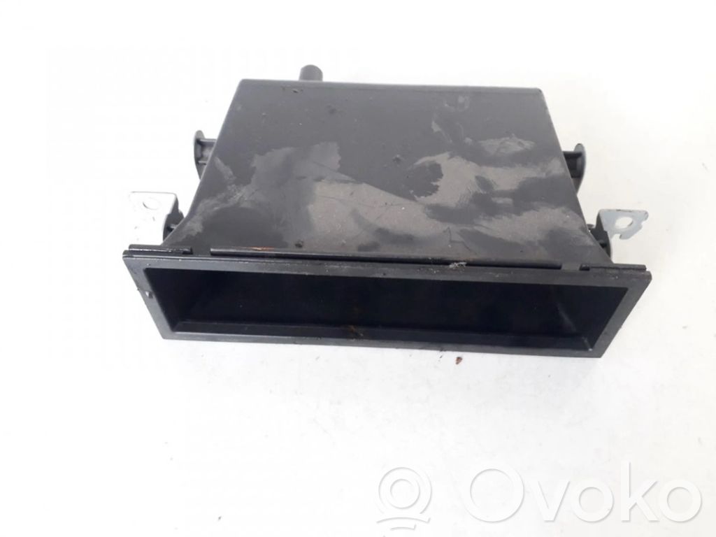 Guantera   6847535F00,G402567110011,6847501U10,6847535F00,G402567110011