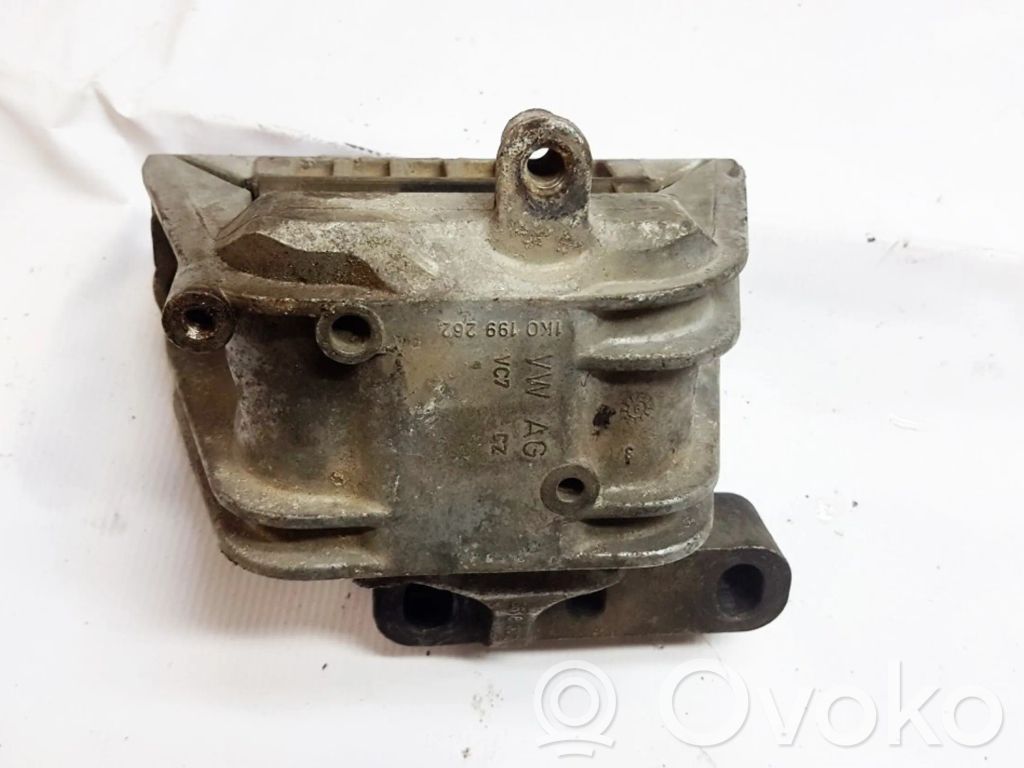 Skoda Octavia Mk2 (1Z) Wspornik / Mocowanie silnika 