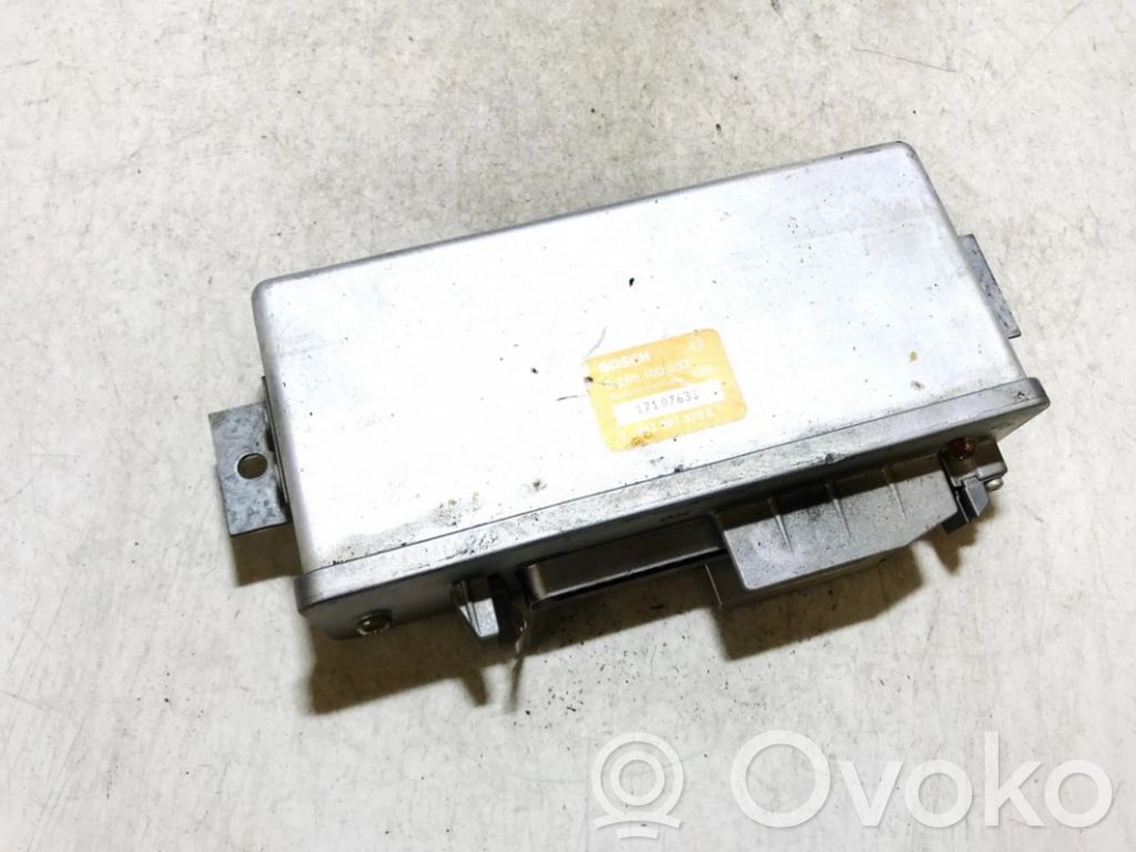 Unidad de control/módulo del ABS   0265100037,443907379C,0265100037,443907379C