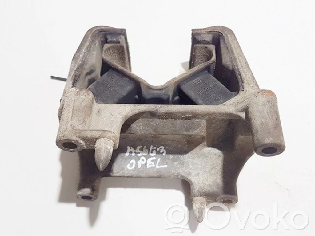 Engine mount bracket   90495513,90495513