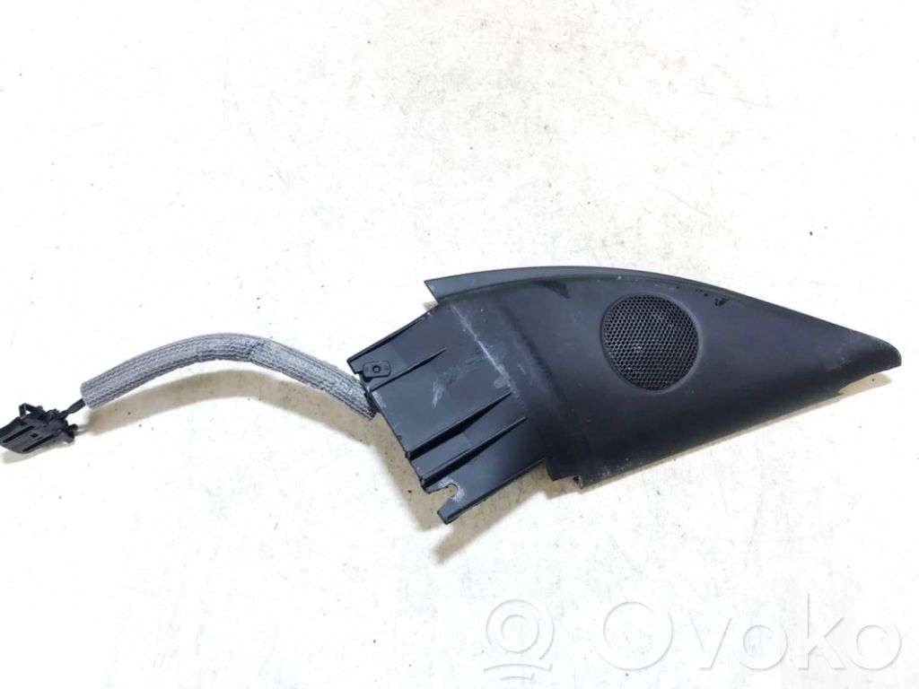 Volkswagen PASSAT B5 Haut-parleur de porte avant 